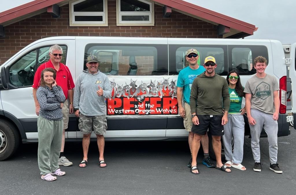 Western Oregon University’s Hood to Coast Relay team, Peter and the Wolves Celebrates 32 Years of Excellence