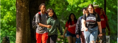 WOU Students walking on campus