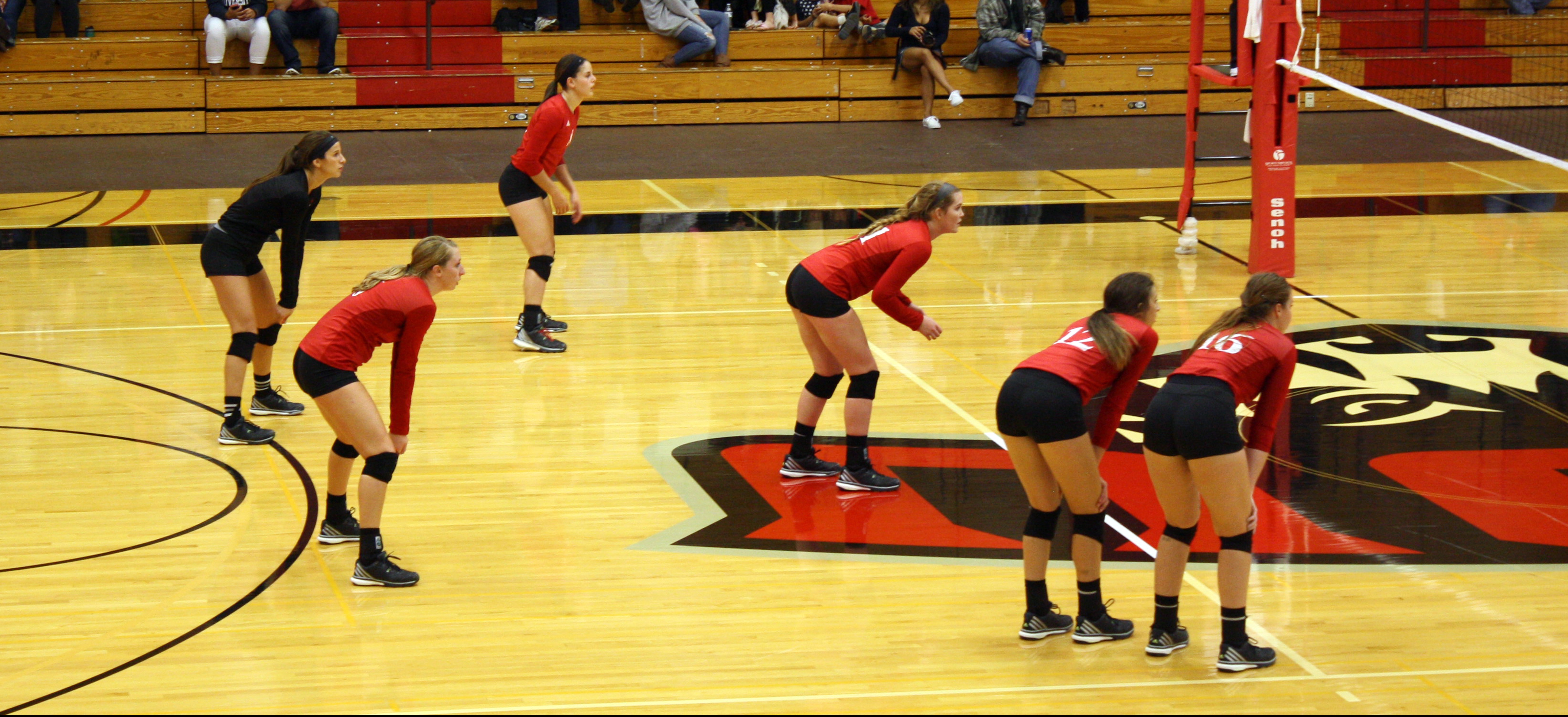 Women’s volleyball falls to Northwest Nazarene