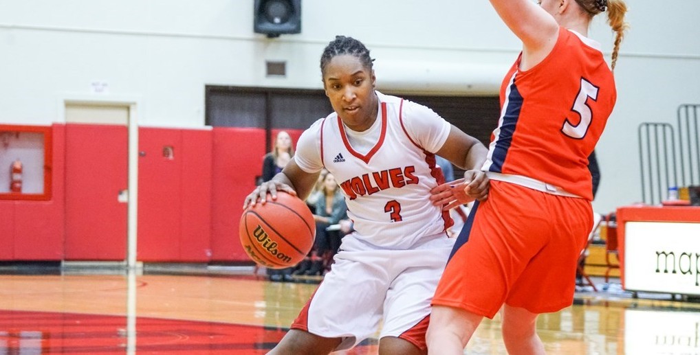 Wolves best Simon Fraser 58-57