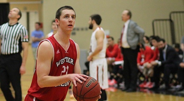 Men back on track with victory over NNU