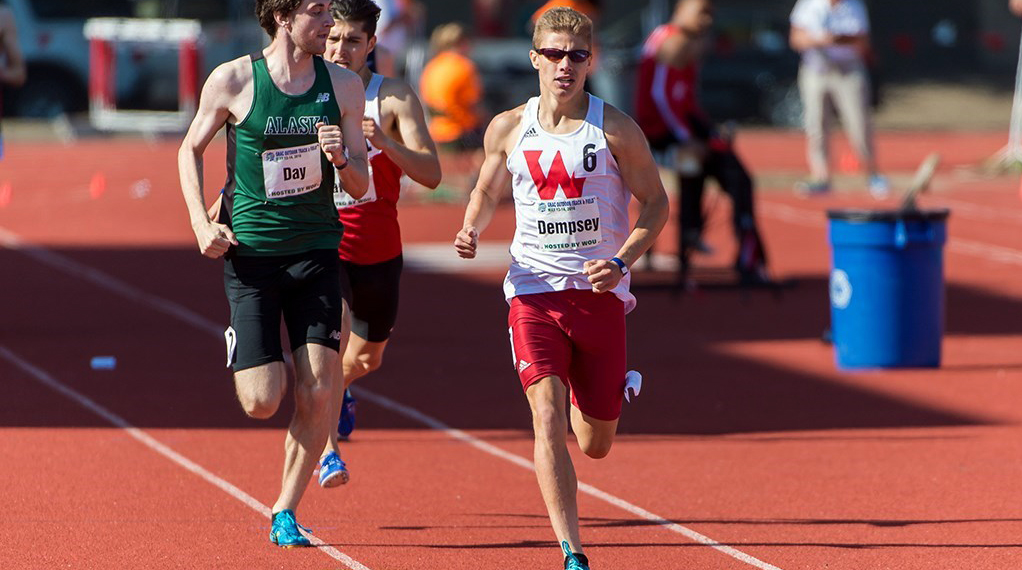 Distance medley relay sets national record