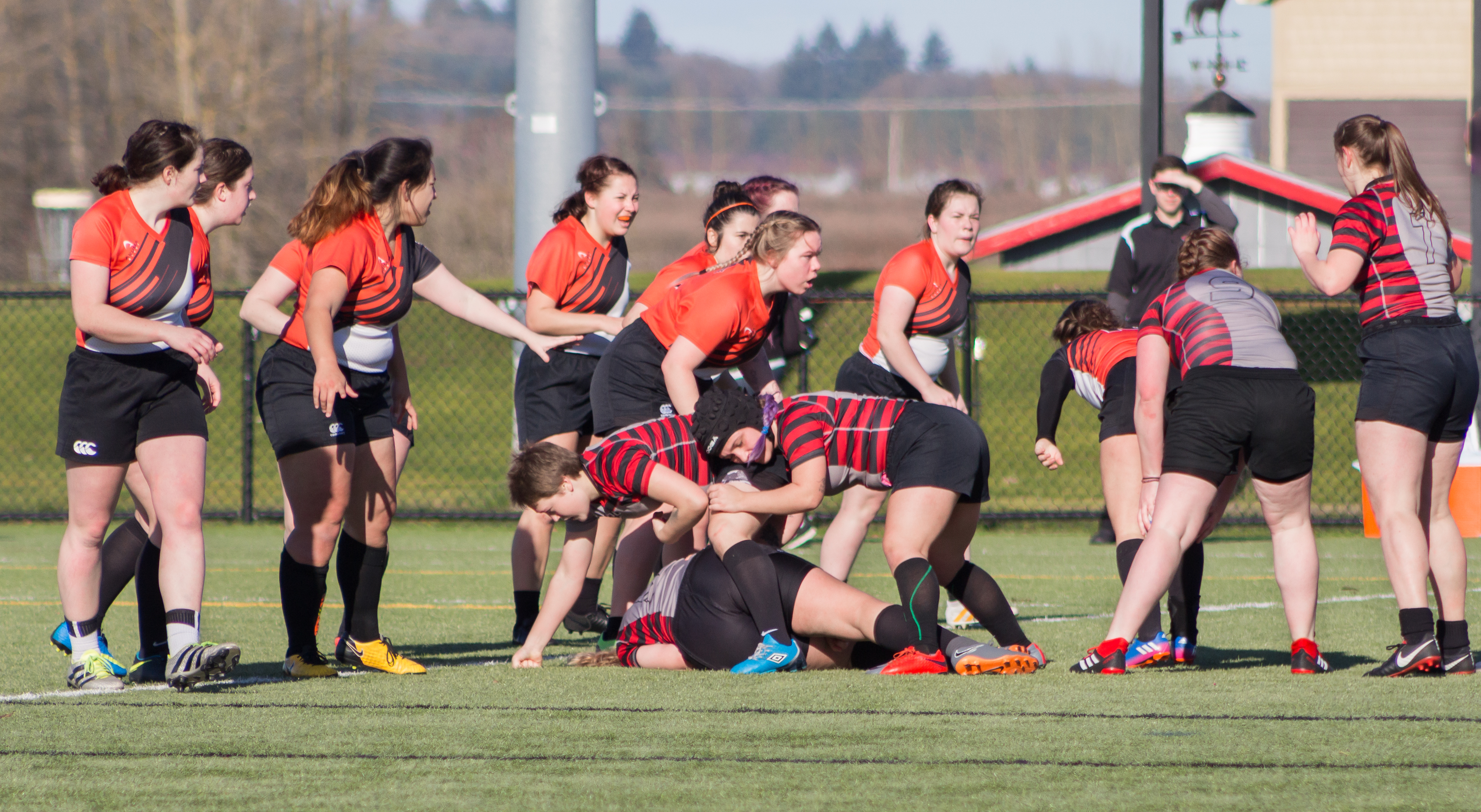 Western’s women are back on the rugby pitch
