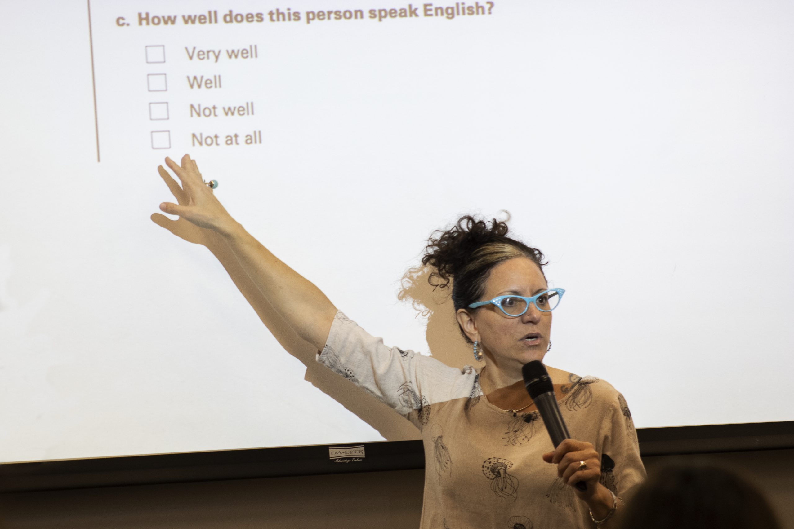 Speaker Kim Potowski came to Western to celebrate bilingualism and educate about ways to increase it